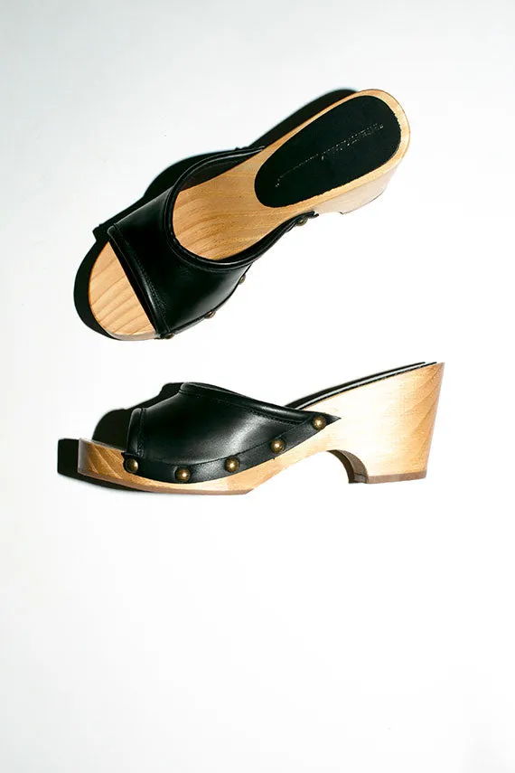 Black Beatrice Clog