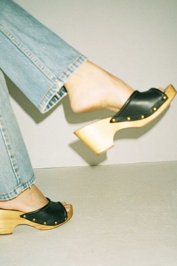 Black Beatrice Clog