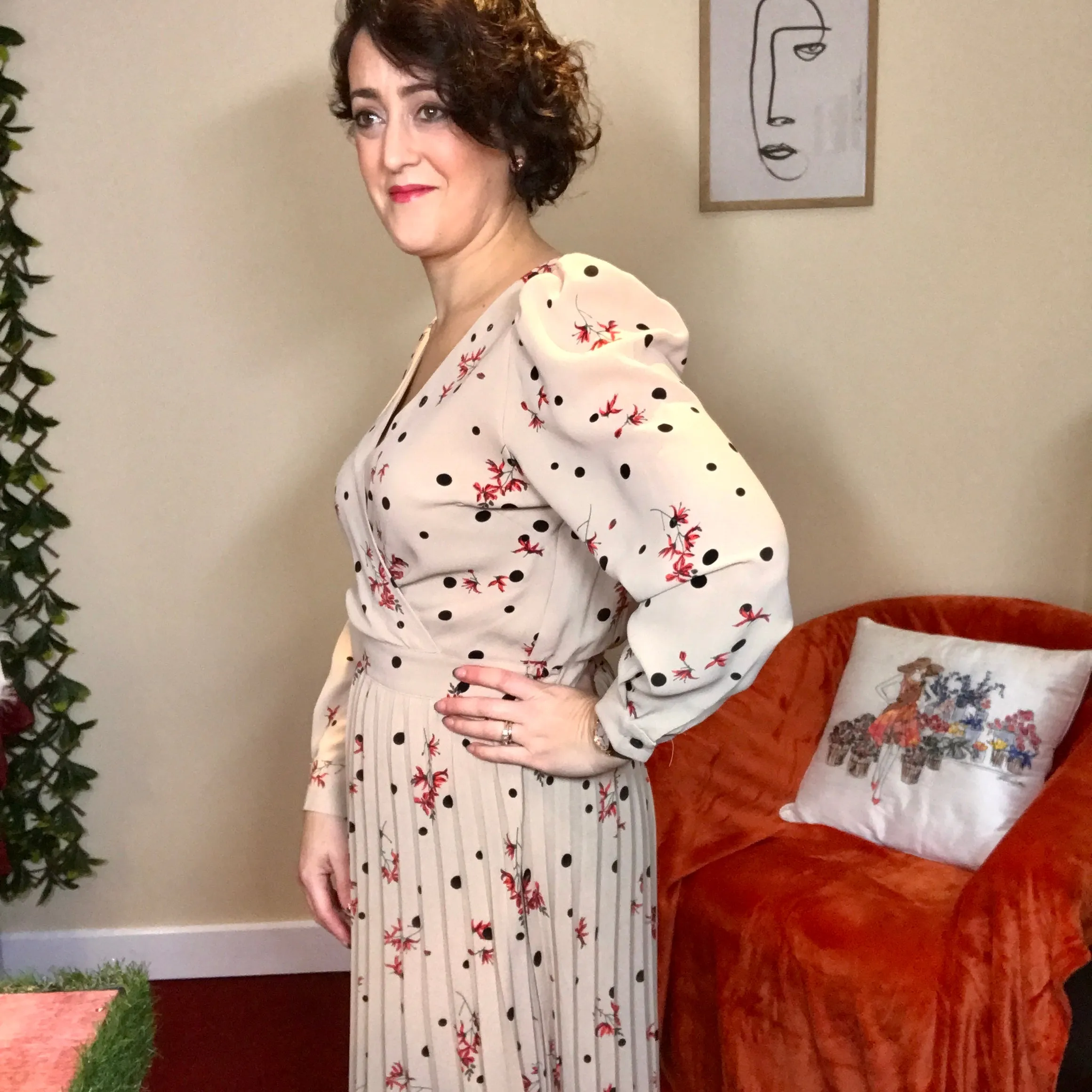 Cindy Cream Pleat Dress