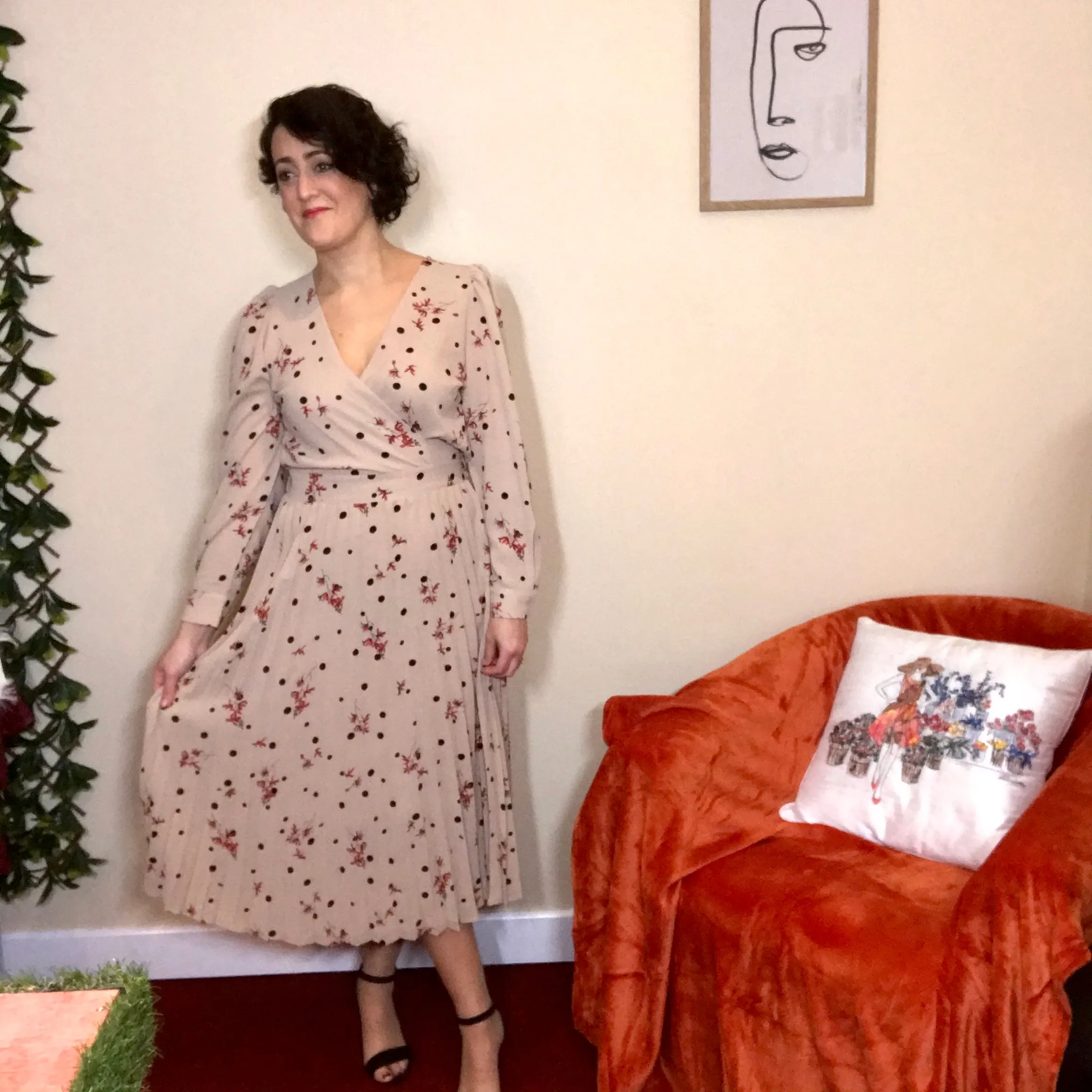 Cindy Cream Pleat Dress