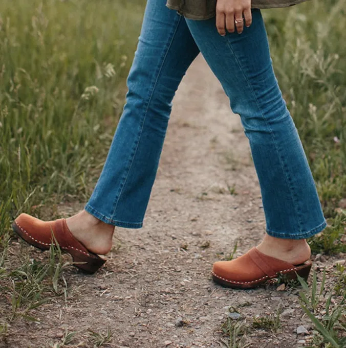 Lotta Clogs: Classic Slip-On (4 colours)