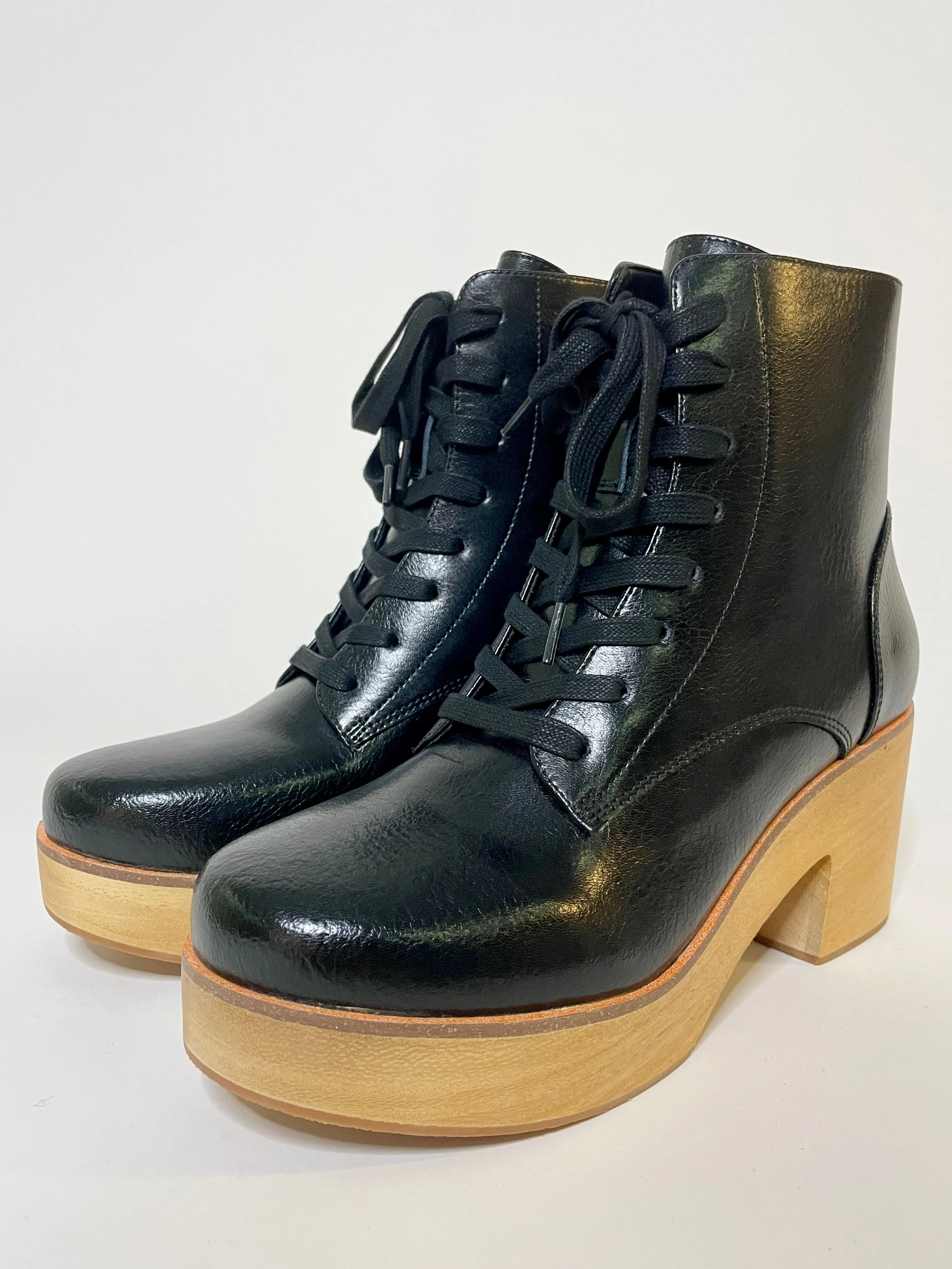 Sanita Wood-Colo Plateau Boot Black