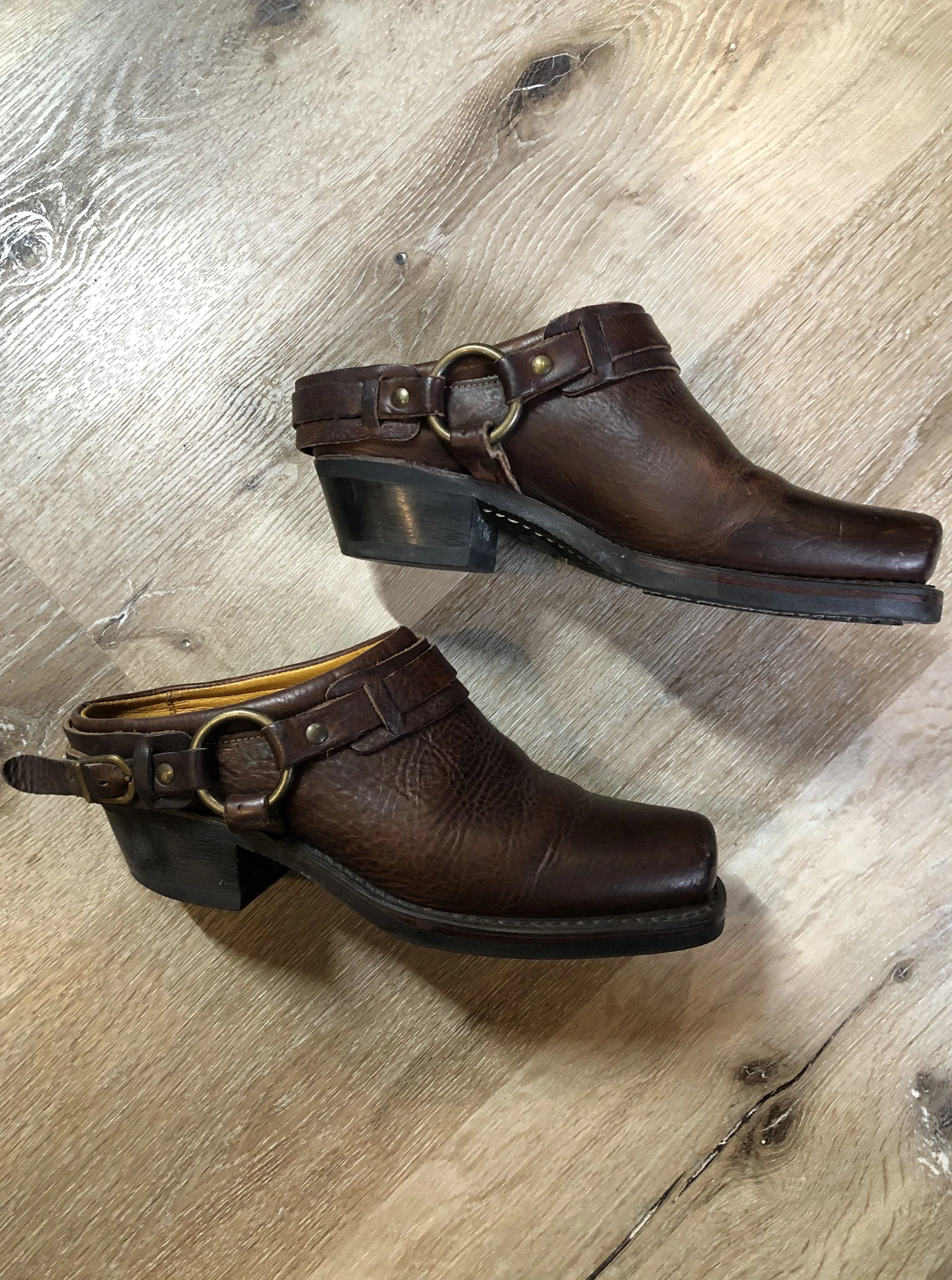Vintage Frye Brown Pebble Leather Carson Mules Clogs, Made in USA,  US 8 Womens/ EUR 38.5