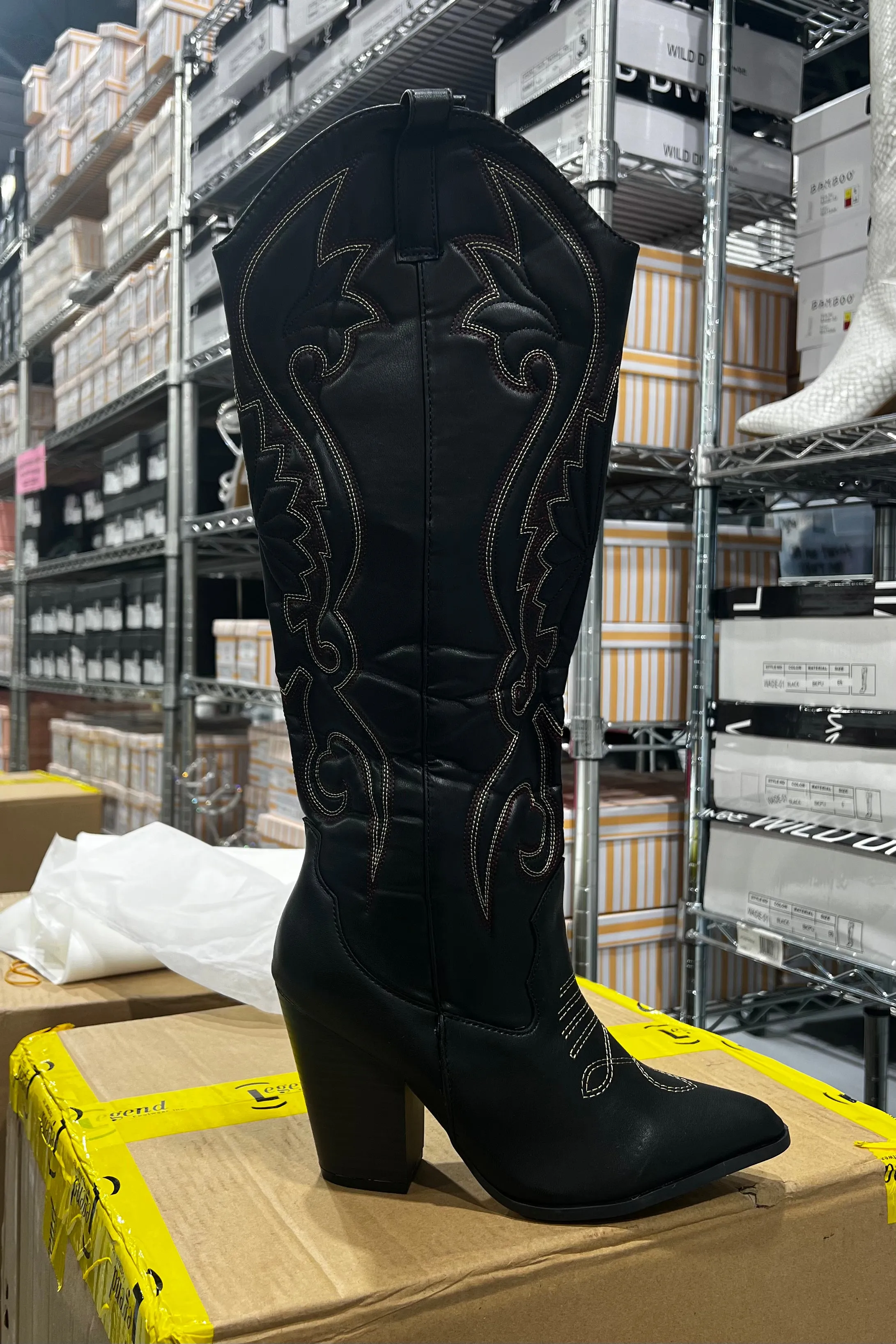 Wade Cowgirl Boots (Black)