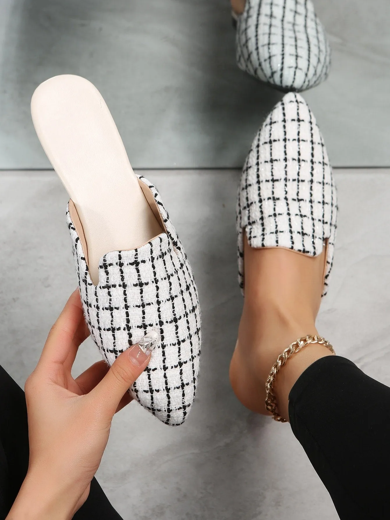 Women Plaid Pattern Point Toe Flat Mules, Elegant Outdoor Flats