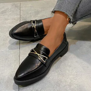 Women's Fashionable Metal Decorated Pointed Toe Loafers 03289124S