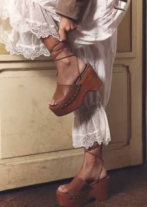 Wrap Clog